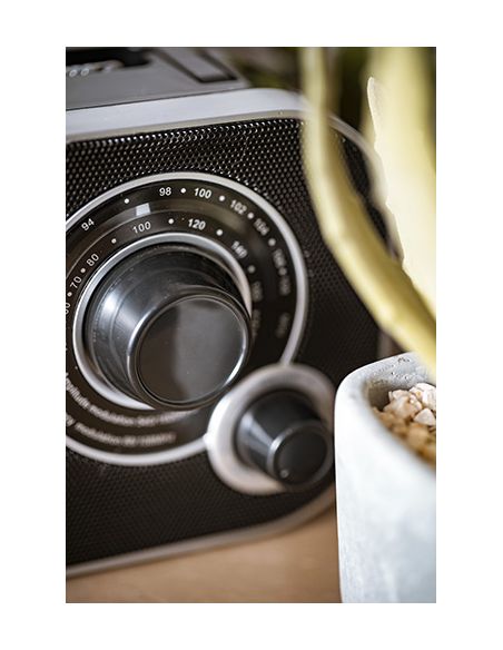 Radio negru cu afisaj digital si boxa aux, Elastix