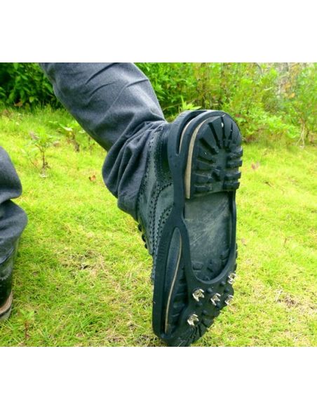 Crampoane anti alunecare pe gheata