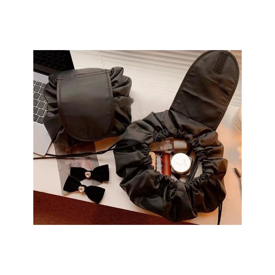 Geanta neagra pentru cosmetice, geanta make-up...